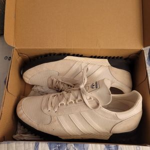 Adidas Marathon tr - mens size 12